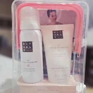 The Ritual of Sakura Bath & Body Set - Pink